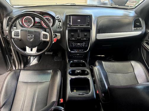 2014 Dodge Grand Caravan R/T