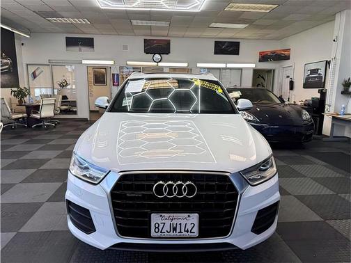 White 2016 Audi Q3 2.0T Premium Plus