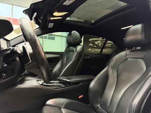 Bluestone Metallic 2018 BMW 540