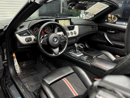 Black 2015 BMW Z4 sDrive28i