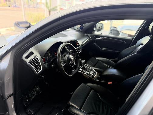 Cuvee Silver Metallic 2015 Audi Q5 3.0T Premium Plus
