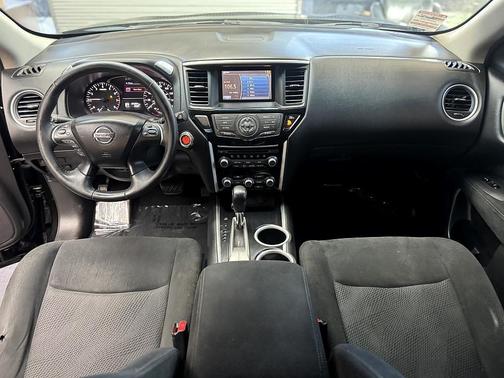 2014 Nissan Pathfinder SV