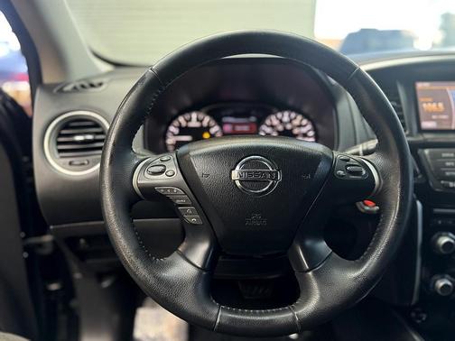 2014 Nissan Pathfinder SV