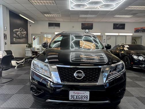 2014 Nissan Pathfinder SV