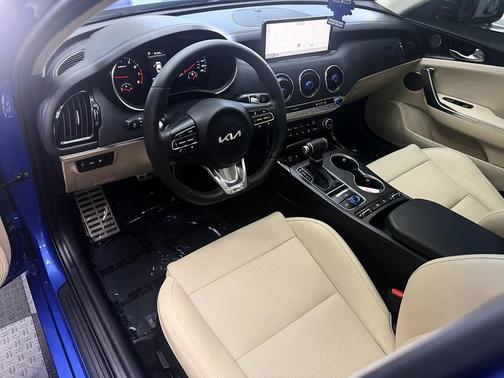 Micro Blue 2023 Kia Stinger GT-Line