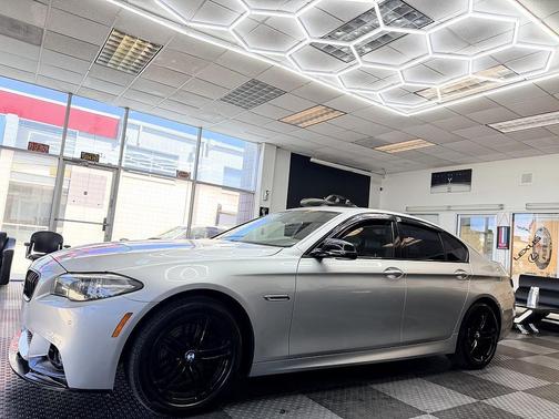 Glacier Silver Metallic 2016 BMW 528 M-SPORT