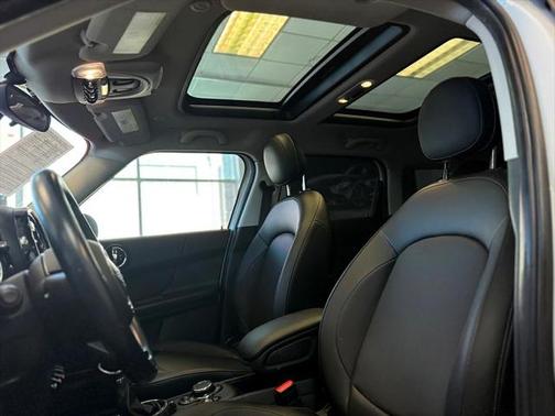 2017 MINI Countryman Cooper