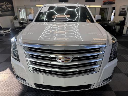 2017 Cadillac Escalade ESV Platinum