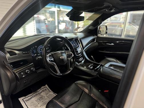 2017 Cadillac Escalade ESV Platinum