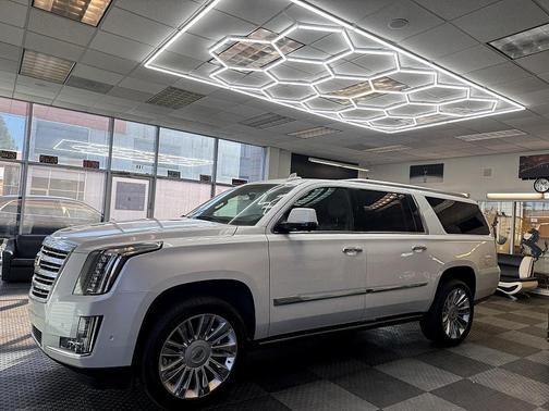 2017 Cadillac Escalade ESV Platinum