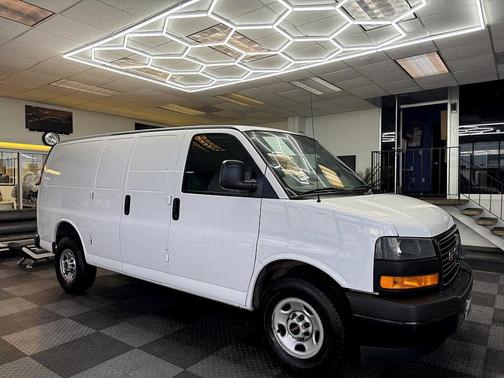 2018 GMC Savana 2500 Work Van