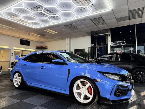Boost Blue Pearl 2021 Honda Civic Type R Touring