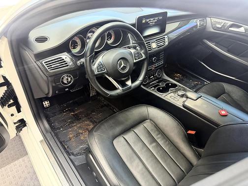 White 2016 Mercedes-Benz CLS-Class