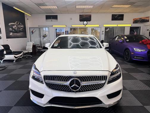 White 2016 Mercedes-Benz CLS-Class