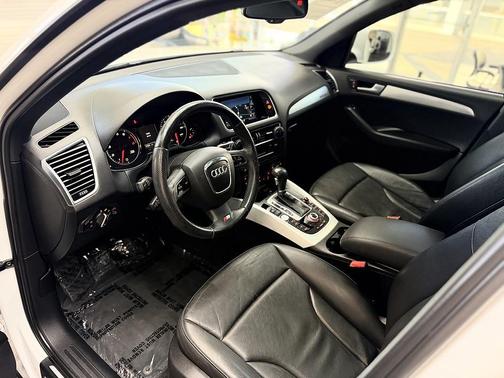 Ibis White 2012 Audi Q5 3.2 Premium Plus