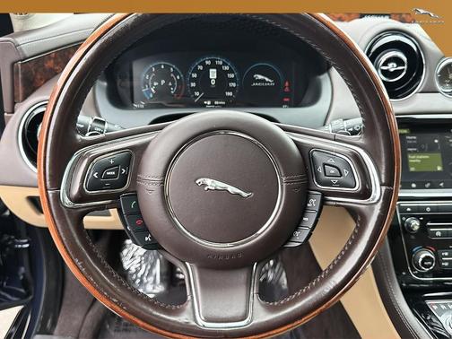 Loire Blue Metallic 2019 Jaguar XJ XJL Portfolio