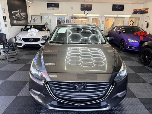 2018 Mazda Mazda3 Touring