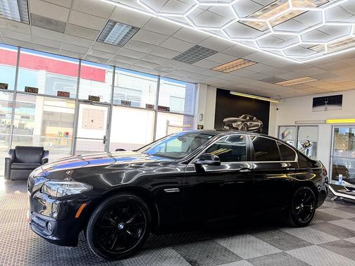 Azurite Black Metallic 2015 BMW 528