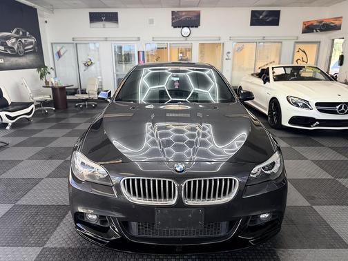 Callisto Gray Metallic 2014 BMW 550 M-SPORT