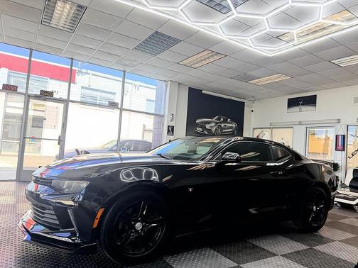 Black 2018 Chevrolet Camaro 1LS