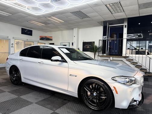 Cashmere Silver Metallic 2015 BMW 550 M-SPORT