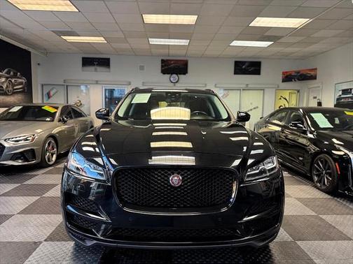 2017 Jaguar F-PACE 35t Prestige