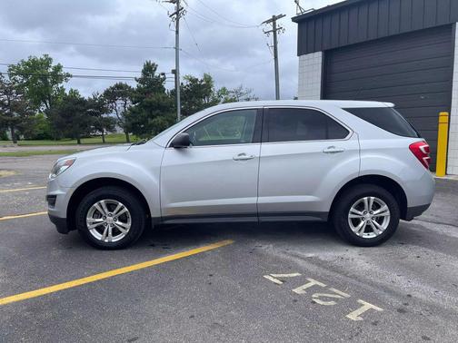 2017 Chevrolet Equinox LS