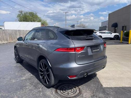2018 Jaguar F-PACE 30t Premium
