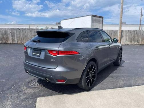 2018 Jaguar F-PACE 30t Premium