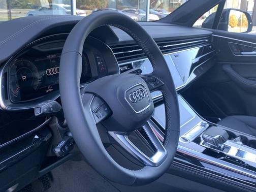 2026 Audi Q7 55 Premium Plus