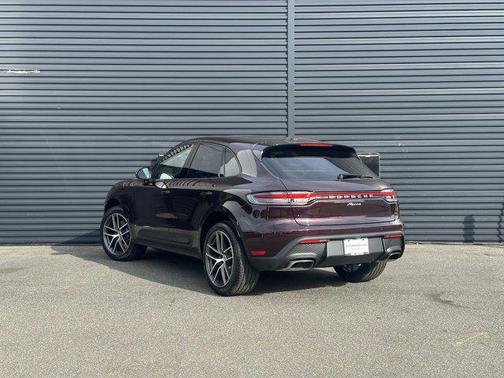 2026 Porsche Macan AWD
