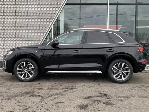 2024 Audi Q5 45 S line Premium Plus