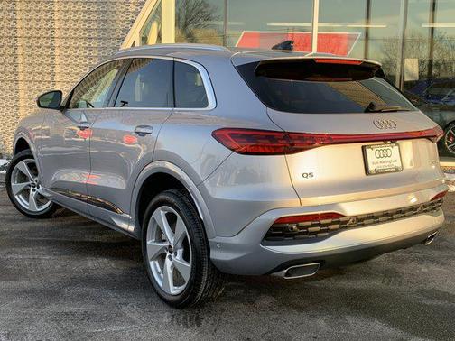 2025 Audi Q5 Premium Plus TFSI quattro S tronic