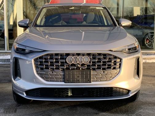 2025 Audi Q5 Premium Plus TFSI quattro S tronic