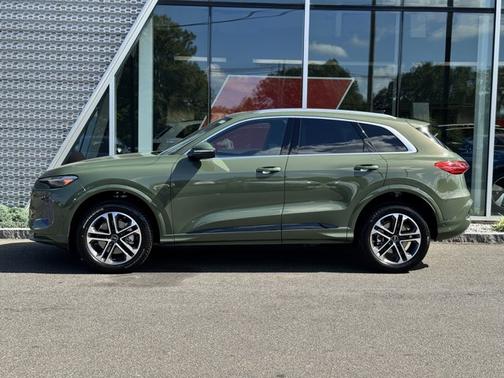 2025 Audi Q5 Premium Plus