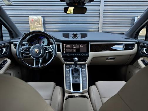 2020 Porsche Macan S