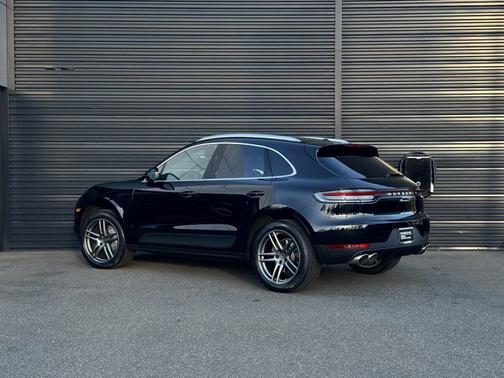 2020 Porsche Macan S