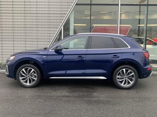 2023 Audi Q5 45 S line Premium Plus