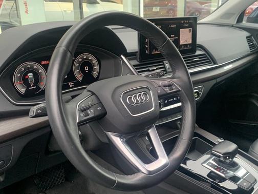2023 Audi Q5 45 S line Premium Plus