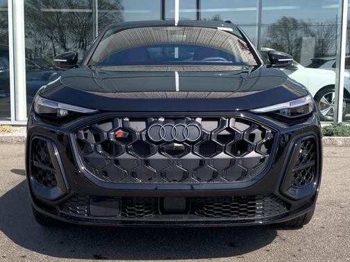 Mythos Black Metallic 2026 Audi SQ5 3.0T Premium Plus