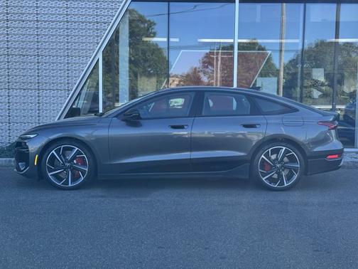 2025 Audi S6 e-tron Premium Plus