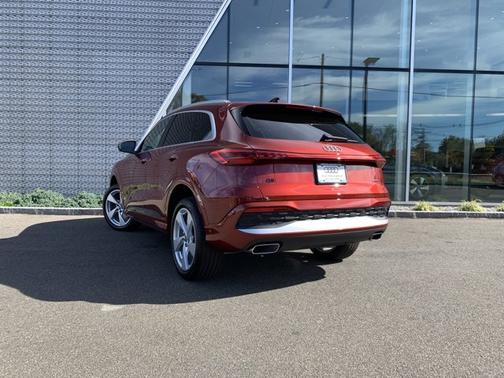 2025 Audi Q5 Premium Plus