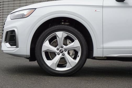 2022 Audi Q5 45 S line Premium Plus
