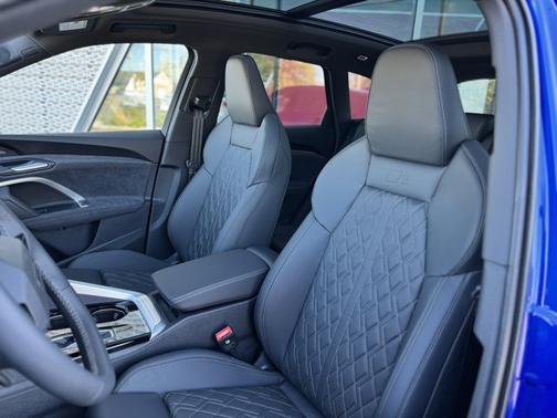 2025 Audi SQ5 3.0T Prestige