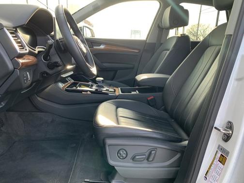 2023 Audi Q5 45 S line Premium Plus