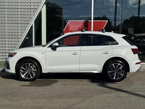 2023 Audi Q5 45 S line Premium Plus