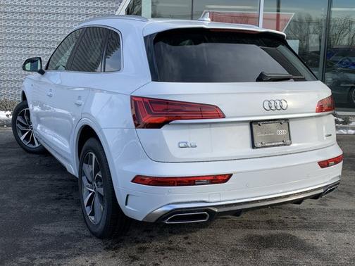 2023 Audi Q5 45 S line Premium Plus