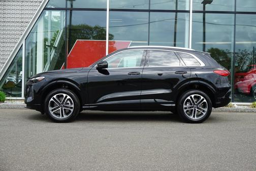 2025 Audi Q5 Premium