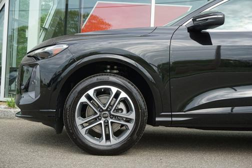 2025 Audi Q5 Premium