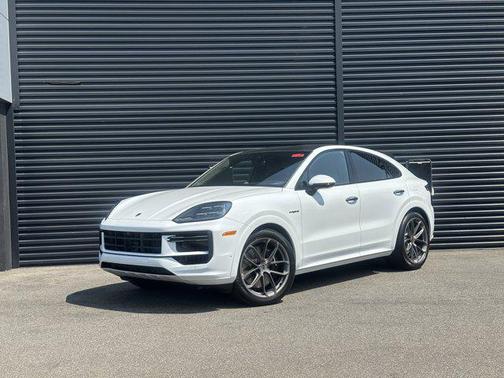 2025 Porsche Cayenne Turbo